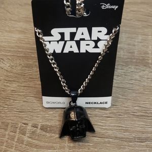 Stars Wars Darth Vader Helmet Necklace
